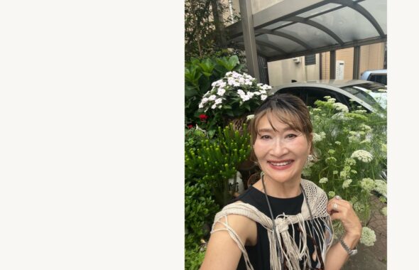 年齢を重ねても笑顔で過ごす大人の日常
