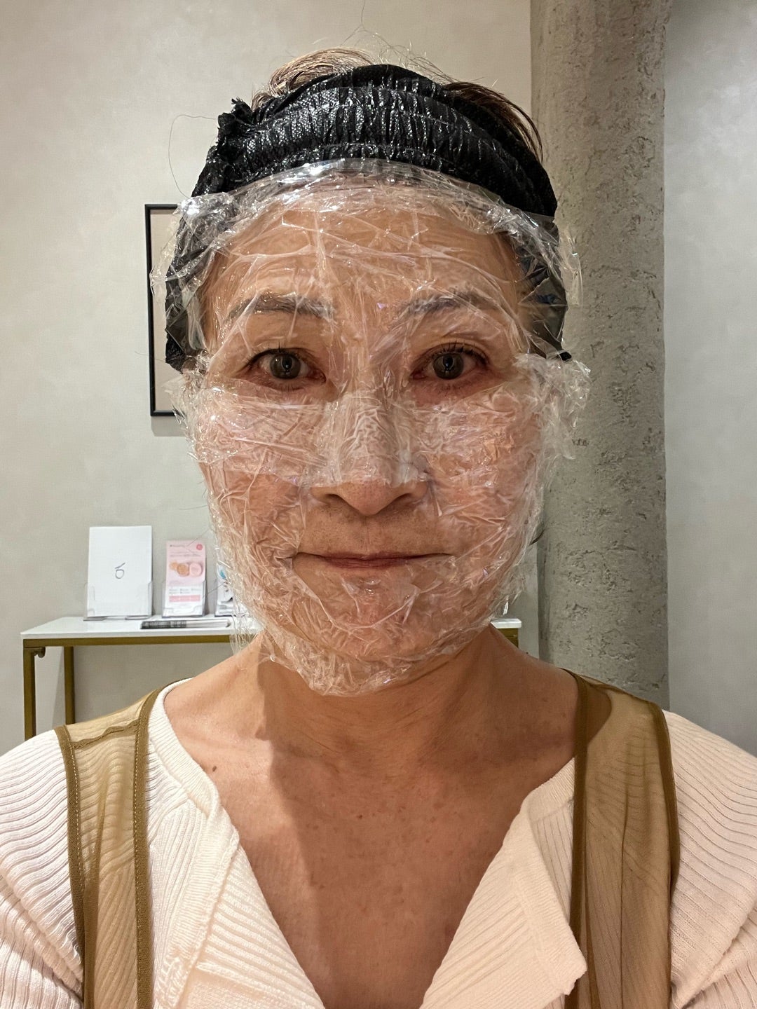 美容皮膚科で塗り麻酔をして待つ時間