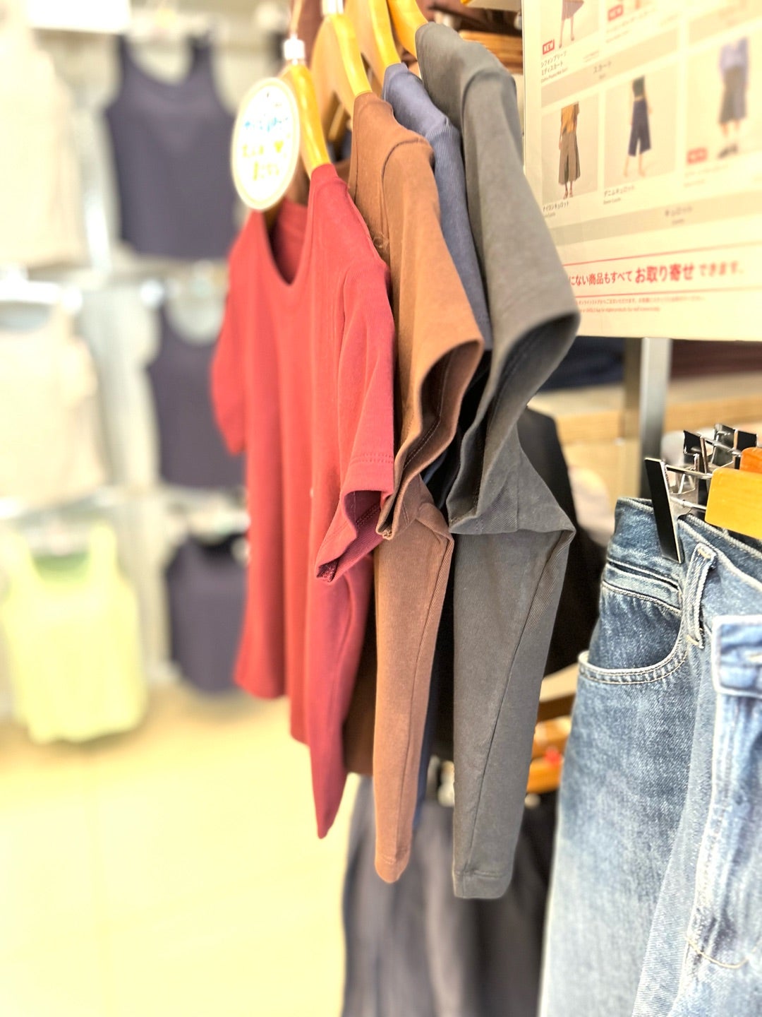 夏Tシャツの色選び