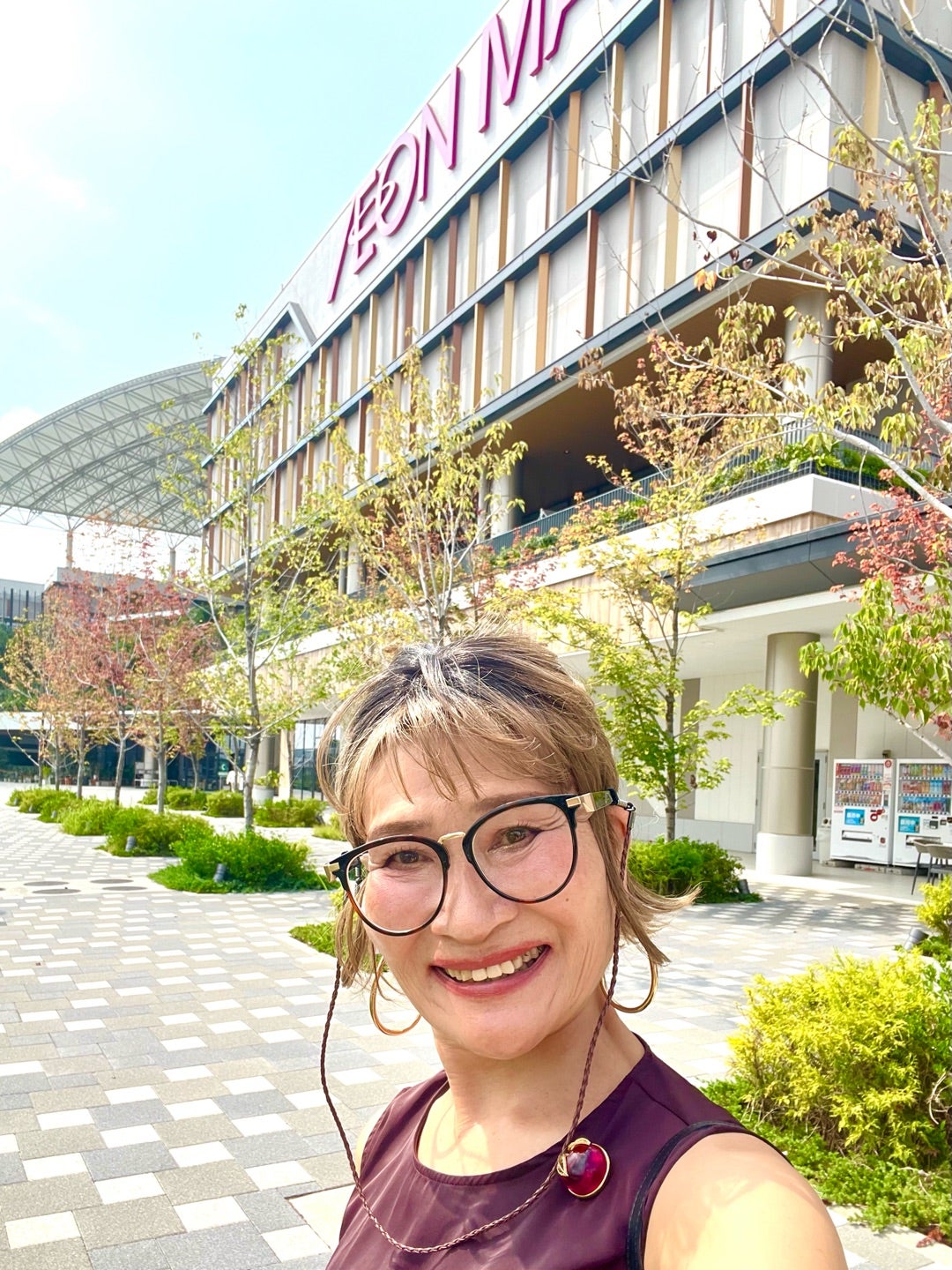 イオンモール豊川でメンズ同行ショッピングをする三村由香